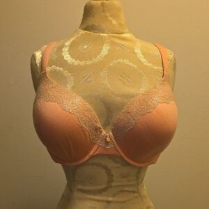 Victoria's Secret Peach Lace Bra